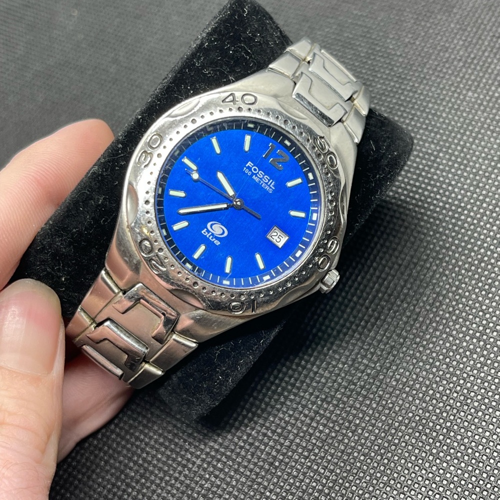 Vintage 1970s Fossil Blue Series Day-Date Men’s Watch